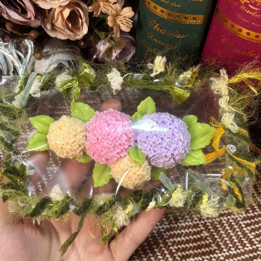 Hydrangea taba squishy